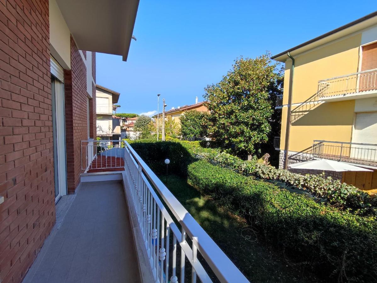 Casa Violina Apartment Lido di Camaiore Exterior photo